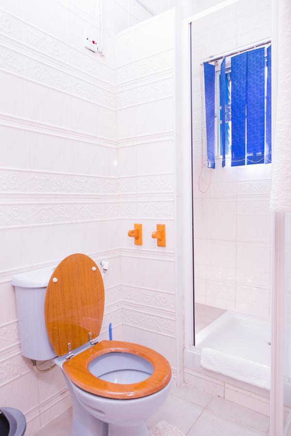 Maxwell Court Apartments Accra Extérieur photo