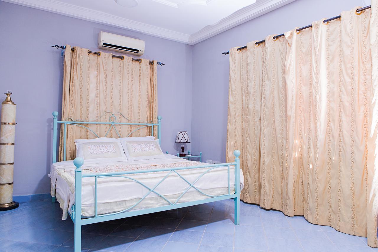 Maxwell Court Apartments Accra Extérieur photo