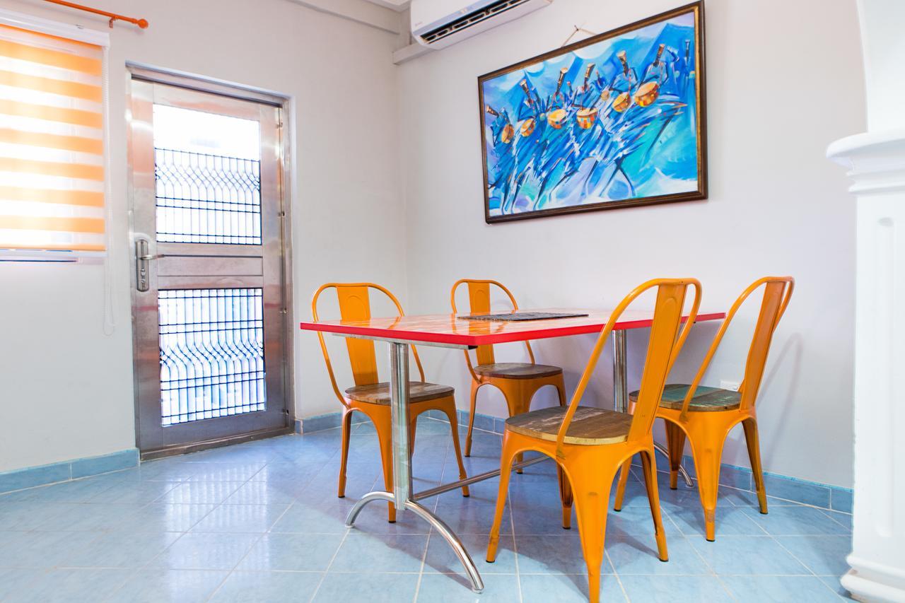 Maxwell Court Apartments Accra Extérieur photo