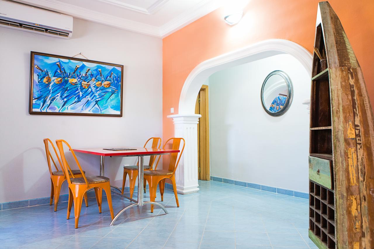 Maxwell Court Apartments Accra Extérieur photo