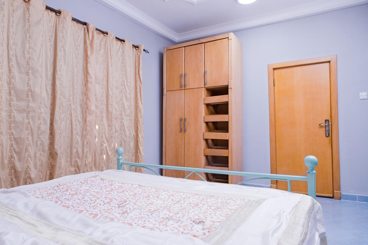 Maxwell Court Apartments Accra Extérieur photo