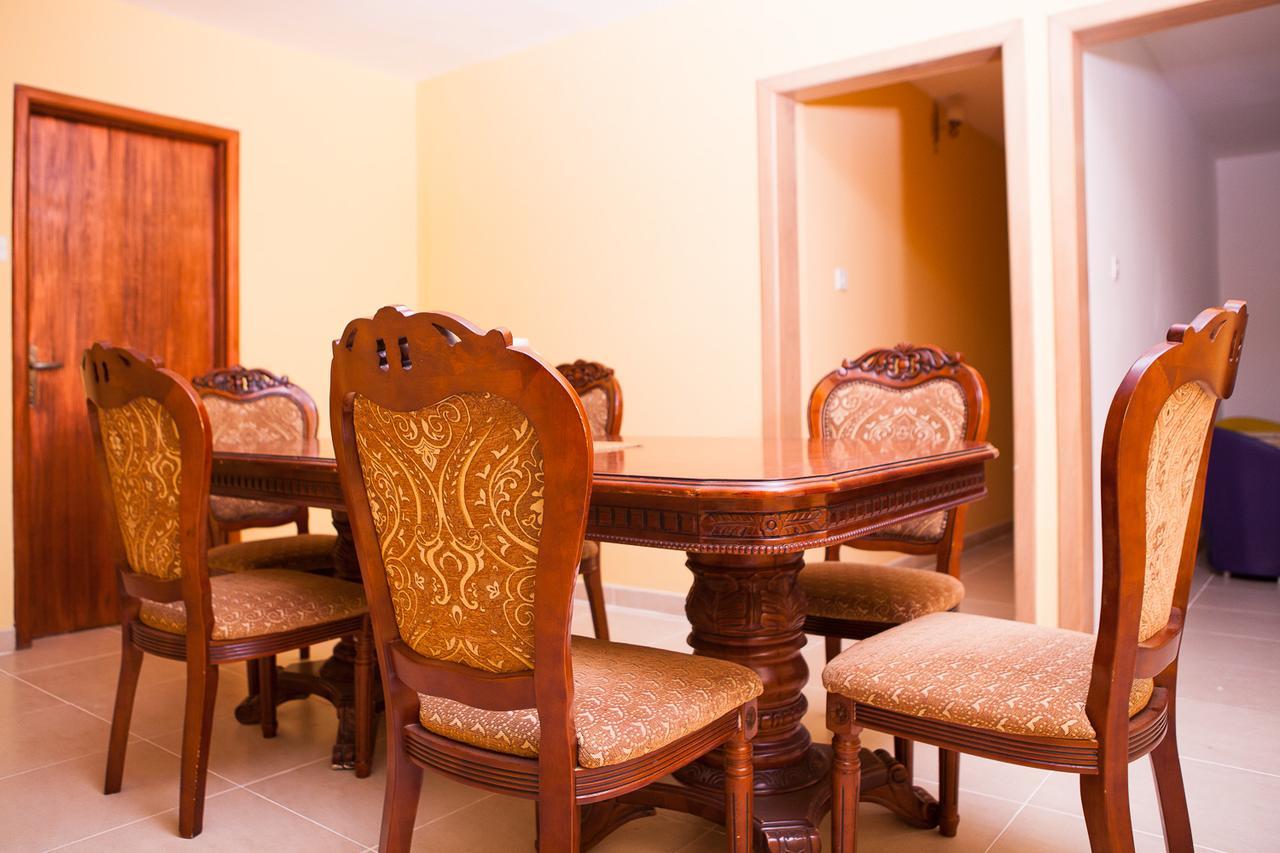 Maxwell Court Apartments Accra Extérieur photo