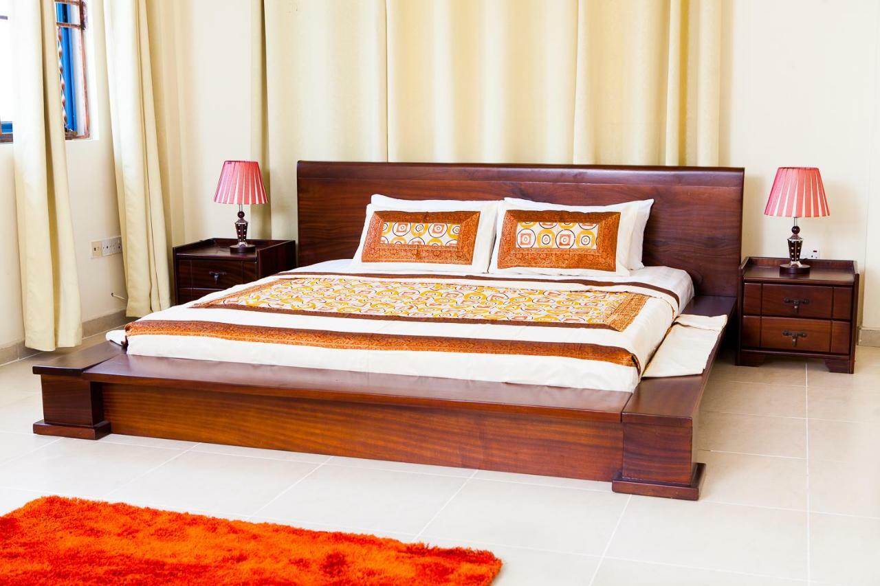 Maxwell Court Apartments Accra Extérieur photo