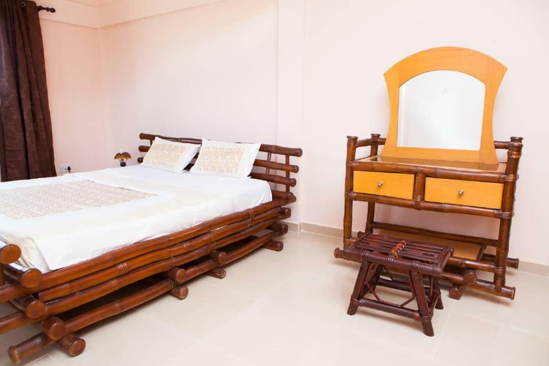 Maxwell Court Apartments Accra Extérieur photo